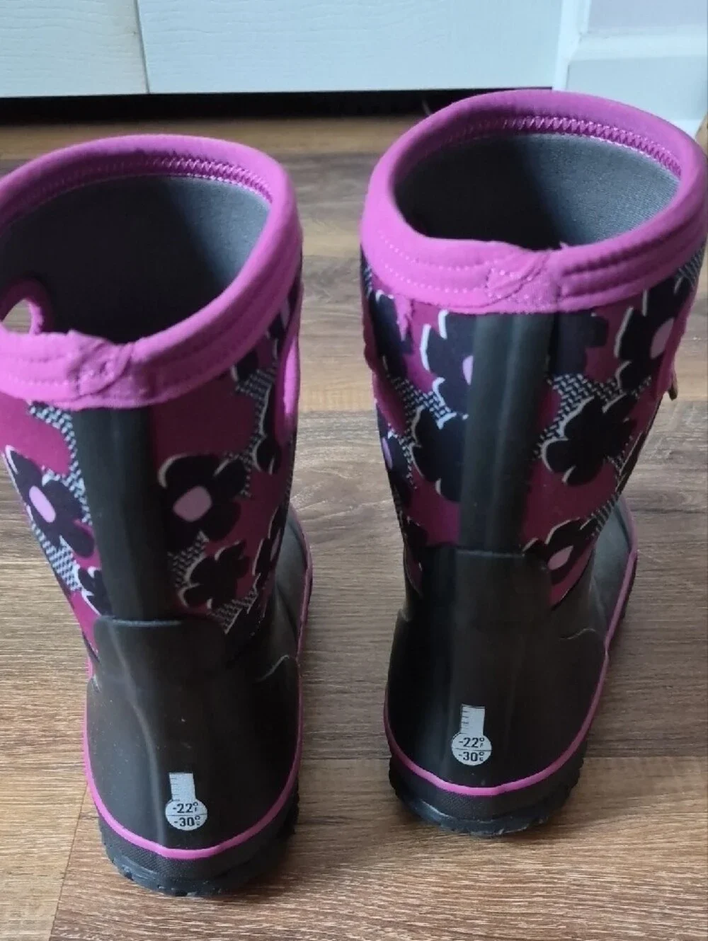 BOGS Grasp Classic Waterproof Insulated Floral Pull-On Winter Rain Boots Youth 4